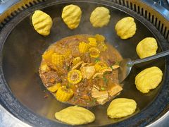 -袁小二大东北铁锅炖(吉祥村总部)