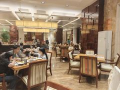 -盛宴标帜西餐厅龙虾.鲍鱼•牛排(重庆喜来登大酒店)