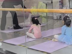 -蒲公英舞蹈艺术中心(解放路校区)