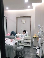 -苗方清颜专业祛痘·皮肤管理