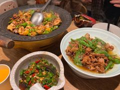 -聚鑫朋酸菜肥肠(文艺路口店)