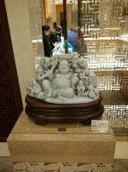 -北京七彩云南翡翠珠宝旗舰店(月坛店)