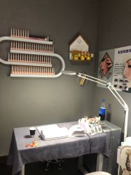 -美妆吧私人订制·化妆美甲美睫半永久