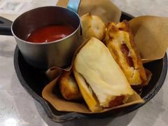 -必胜客(江桥万达店)