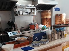 -李与白包子铺(桐梓林店)