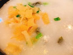 -粤色·老广州茶餐厅(河南商会大厦店)