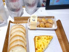 -巴黎贝甜(大宁国际商业广场店)