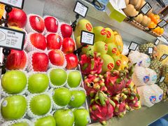 -每日新鲜水果吧(芮欧百货店)