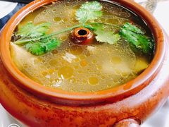 -小厨子私房菜·云南美食店