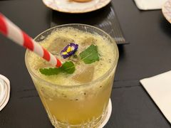 -Salon de The de Joel Robuchon(外滩18号店)