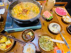 -黔有有贵州酸汤夺夺粉火锅(五味十字店)