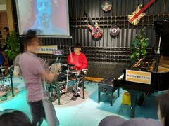 -IN-SHOW音秀音乐艺术中心 架子鼓钢琴(大宁校区)