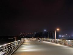 -南京眼步行桥
