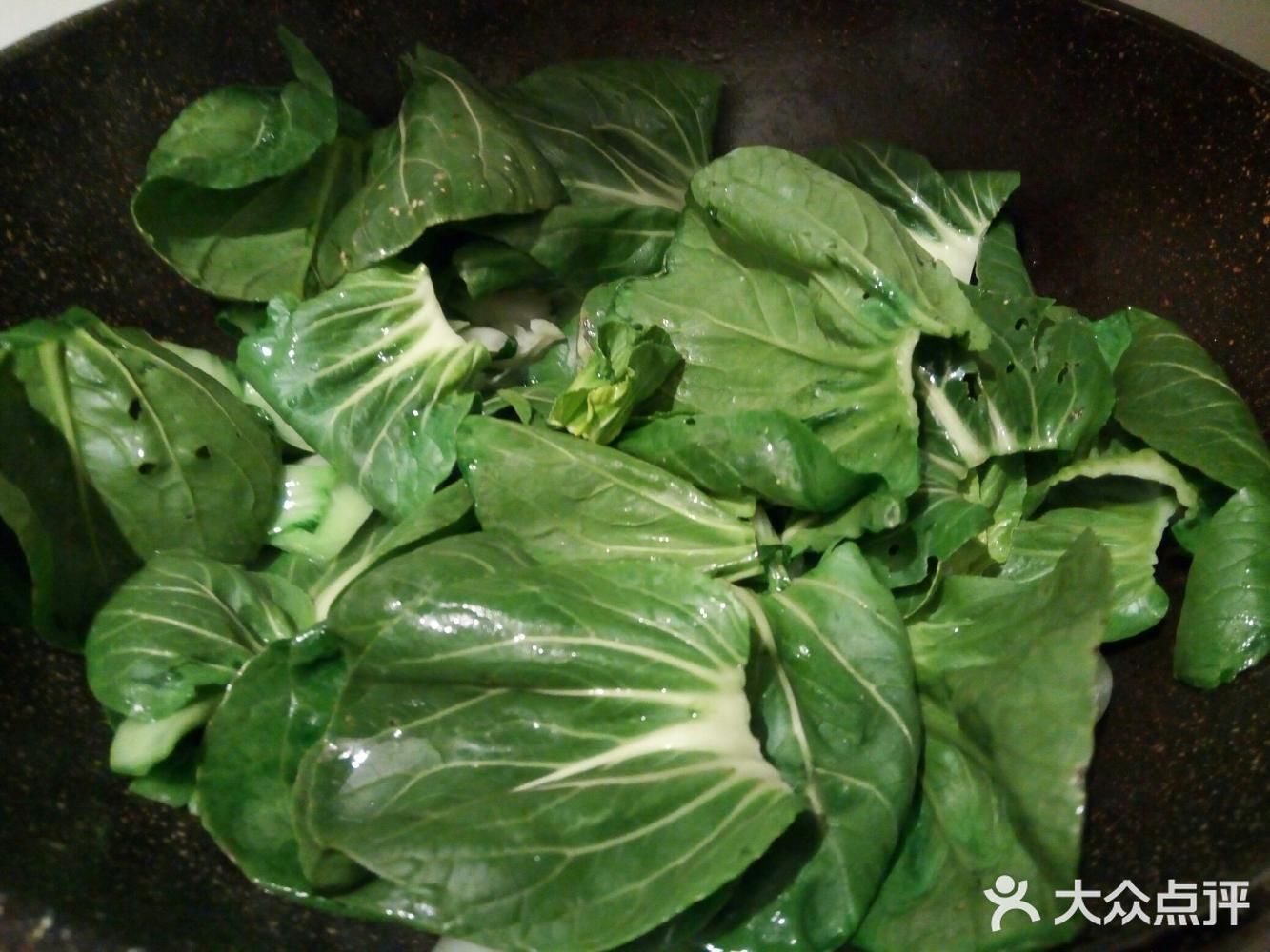 快手家常菜，粉皮炒青菜，粉皮滑溜又筋道！