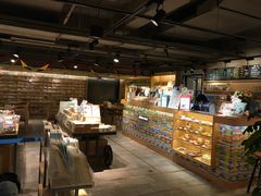 -猫的天空之城概念书店(苏州诚品店)