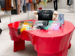 -Acne Studios(芮欧百货店)
