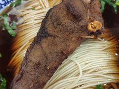 -梅记大块头爆鱼店(乍浦路店)