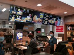 -麦当劳(轻轨曹杨路店)