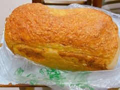 椰蓉面包-钟楼大面包
