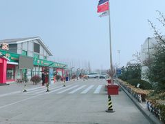 -诸城服务区-停车场