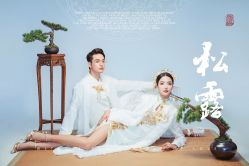 -雪中彩影婚纱摄影·微光艺术中心