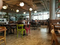 -ROAST coffee & eatery