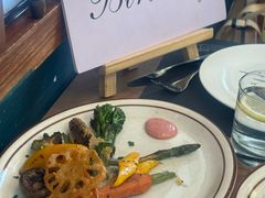 -Mark&Mars Restaurant