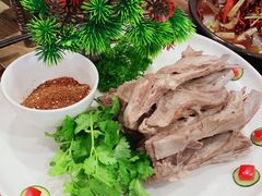 手抓羊肉-鱼乐乐(Happy Fish)