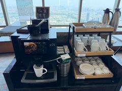 -怡豪大饭店·49楼旋转自助餐厅