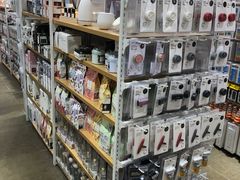 -名创优品(北京新中关购物中心地铁层店)