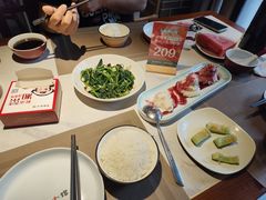 -湘西小馆(滨河路店)