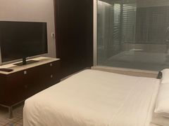 -上海龙之梦万丽酒店