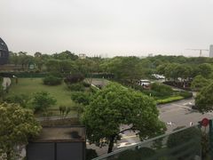 -上海滴水湖皇冠假日酒店