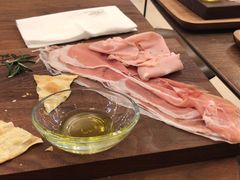 -星巴克(港汇1号办公楼店)