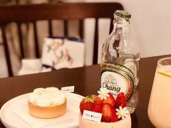 草莓慕斯-Ten Olives甜点