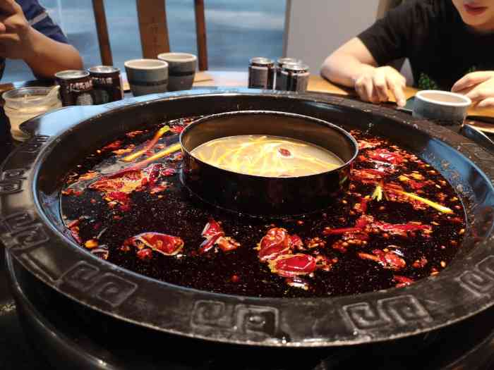 青木火锅(俊豪中央大街店)