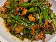 土椒炒土猪肉-丹江口渔村·湘味厨房(桃园店)