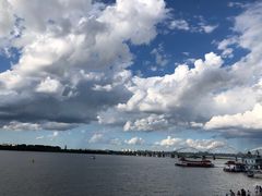 -人民防洪胜利纪念塔