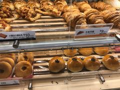 -85度C(生甜甜圈研究工坊·上海平凉店)