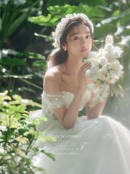 -雪中彩影婚纱摄影·微光艺术中心