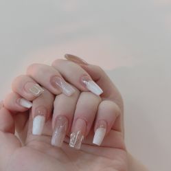 点击看大图 -Fanni美甲美睫皮肤管理