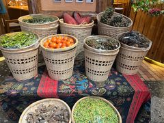 -老滇山寨•云南特色菜•地方菜•民族风情歌舞表演(金碧店)