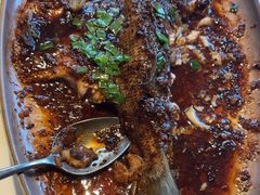 -八府香鸭·啫啫煲(华山路店)