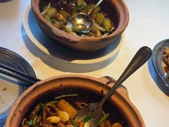 -八府香鸭·啫啫煲(华山路店)