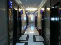 -唱吧麦颂KTV(东胜港悦广场店)