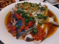 -鱼鲜饭香·招牌汽锅剁椒鱼头王