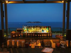 -瑰丽酒店·海吧·天际下午茶·现场DJ·天台酒吧