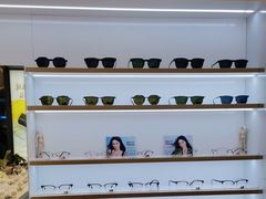 -罗伯特眼镜·蔡司官方授权(前海桂湾店)