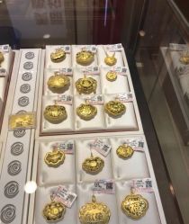 -菜百首饰店(东方新天地店)