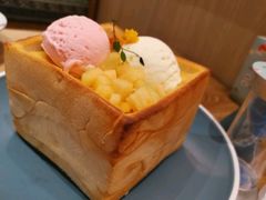-蜜桃餐厅·伴山(湖滨商业街店)